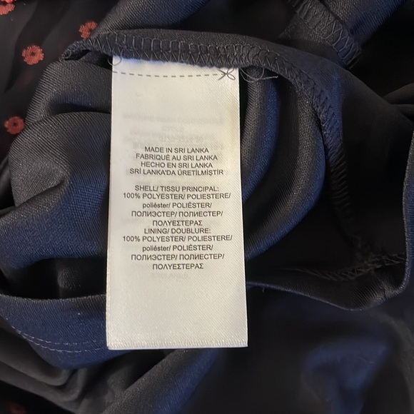 Chaps Women's Black and flower print dress, size 6 - Picture 11 of 12